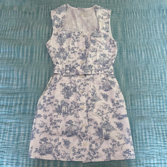 Storia Dresses & Skirts - Storia Mini Dress White Blue Toile Print Button Front Belted Sleeveless Small